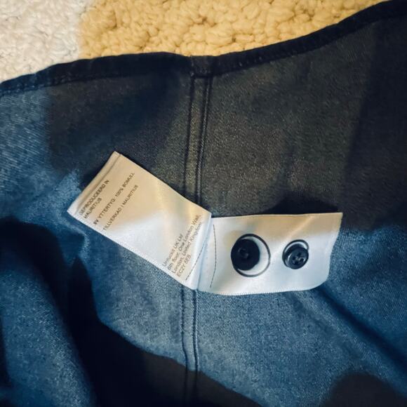 UNTUCKit Size XL Button-Up Denim Blue Wrinkle-Free Cinzano Shirt - Picture 9 of 11